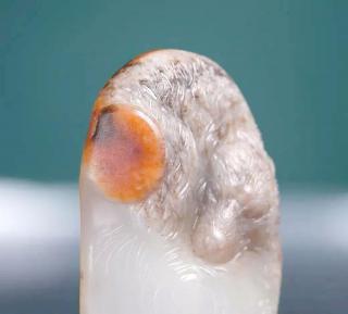 和田玉籽料皮色的鉴赏技巧:从玉质到颜色的全方位解读
